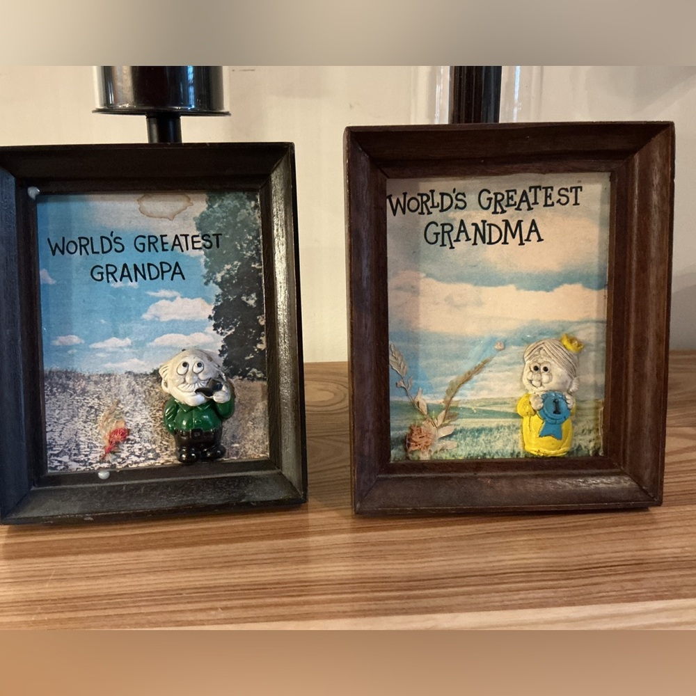 VINTAGE  1960’s 3D PAIR of “GREATEST GRANDPA & GRANDMA” PLAQUES